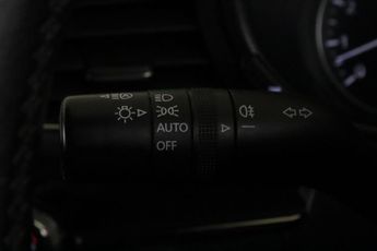 Mazda Mazda3 2.0 e-SKYACTIV-G MHEV SE-L Lux Euro 6 (s/s) 5dr