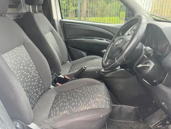 Vauxhall Combo 1.3 CDTi 2000 16v FWD L1 H1 3dr