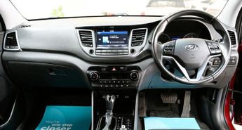 HYUNDAI TUCSON 1.7 CRDi Blue Drive SE Nav SUV 5dr Diesel DCT Euro 6 (s/s) (141 
