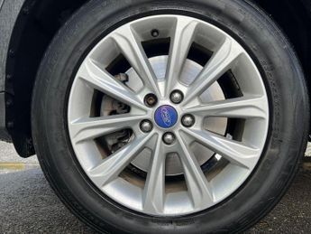 Ford Kuga 2.0 TDCi Titanium Powershift AWD Euro 6 (s/s) 5dr