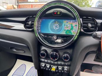 MINI Electric Hatch Cooper SE 32.6kWh Level 3 Auto 3dr