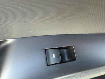 Hyundai IONIQ 1.6 h-GDi Premium DCT Euro 6 (s/s) 5dr