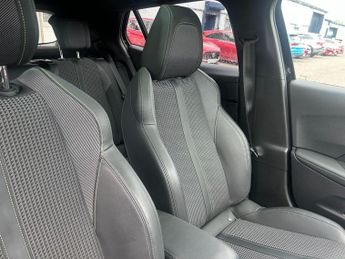 Peugeot E-2008 50kWh GT Line Auto 5dr