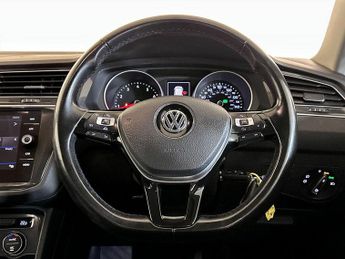 Volkswagen Tiguan 1.4 TSI SE Navigation DSG 4Motion Euro 6 (s/s) 5dr