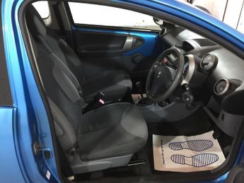 Peugeot 107 107