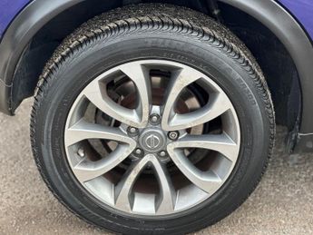Nissan Juke 1.6 Tekna XTRON Euro 5 5dr