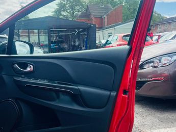 Renault Clio 1.5 dCi Dynamique S MediaNav EDC Euro 5 5dr