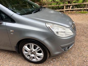 Vauxhall Corsa 1.4i 16v SE 5dr (a/c)