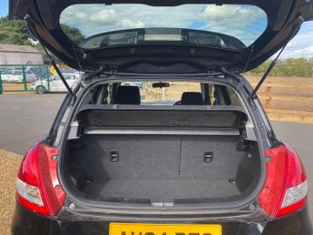 Suzuki Swift 1.5 SZ4 5dr