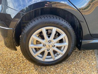 Suzuki Swift 1.5 SZ4 5dr