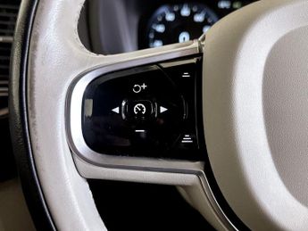 Volvo XC90 2.0h T8 Twin Engine Recharge 11.6kWh Inscription Auto 4WD Euro 6