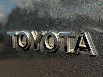 Toyota RAV4 2.5 VVT-h Icon SUV 5dr Petrol Hybrid CVT 4WD Euro 6 (s/s) (197 p