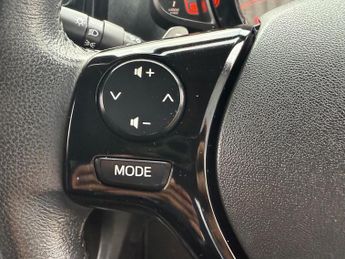 Toyota AYGO 1.0 VVT-i x-clusiv3 x-shift Euro 6 5dr