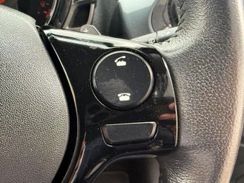 Toyota AYGO 1.0 VVT-i x-clusiv3 x-shift Euro 6 5dr