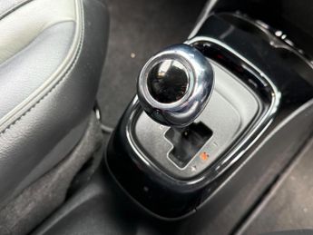 Toyota AYGO 1.0 VVT-i x-clusiv3 x-shift Euro 6 5dr