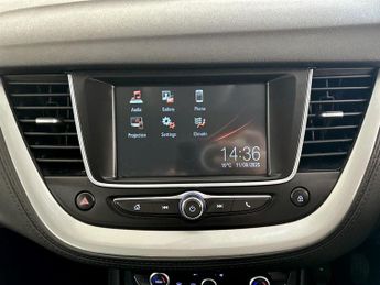 Vauxhall Grandland X 1.2 Turbo SE Euro 6 (s/s) 5dr