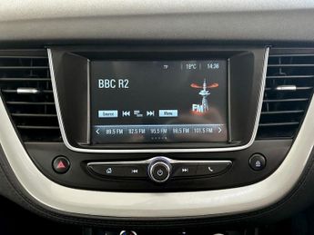 Vauxhall Grandland X 1.2 Turbo SE Euro 6 (s/s) 5dr