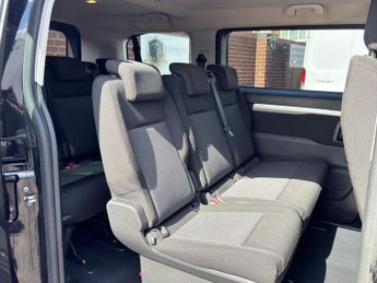 Toyota PROACE Verso 1.5D Shuttle Medium MPV MWB Euro 6 (s/s) 5dr (9 Seat)