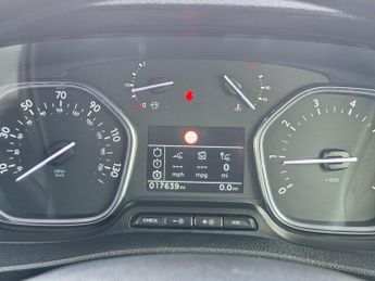 Toyota PROACE Verso 1.5D Shuttle Medium MPV MWB Euro 6 (s/s) 5dr (9 Seat)