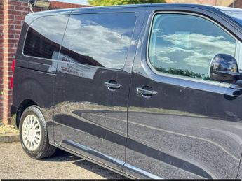 Toyota PROACE Verso 1.5D Shuttle Medium MPV 5dr Diesel Manual MWB Euro 6 (s/s) (9 Se