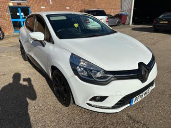 Renault Clio 0.9 TCe Iconic Euro 6 (s/s) 5dr