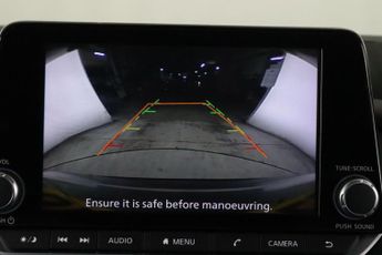 Nissan Qashqai 1.3 DIG-T MHEV Acenta Premium Euro 6 (s/s) 5dr