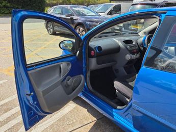 Toyota AYGO 1.0 VVT-i Blue MultiMode Euro 4 5dr