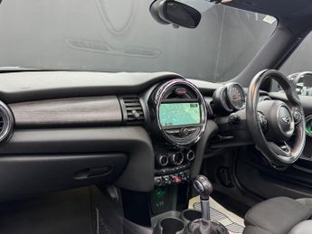 MINI Hatch 2.0 Cooper SD Auto 6Spd Euro 6 (s/s) 3dr