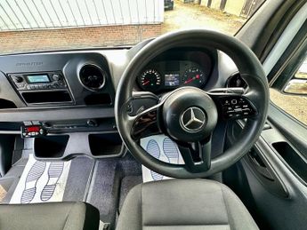 Mercedes-Benz Sprinter 2.1 314 CDI Chassis Cab 2dr Diesel G-Tronic+ RWD L2 Euro 6 (s/s)