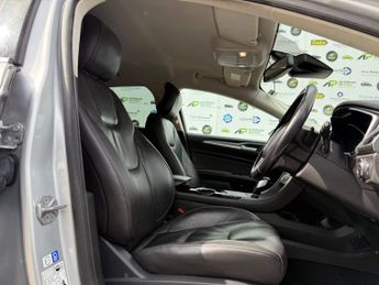 Ford Mondeo 2.0 TDCi Titanium Powershift Euro 6 (s/s) 5dr
