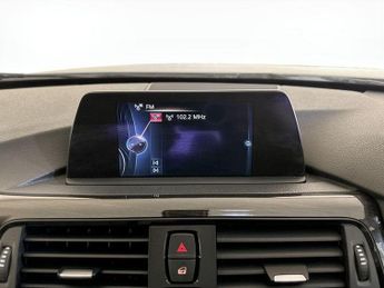 BMW 4 Series 2.0 420d Luxury Auto Euro 6 (s/s) 2dr