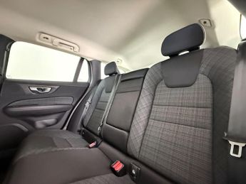 Volvo V60 2.0 B3 MHEV Core DCT Auto Euro 6 (s/s) 5dr