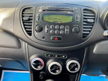 Hyundai i10 1.2 Comfort Hatchback 5dr Petrol Auto Euro 4 (77 bhp)