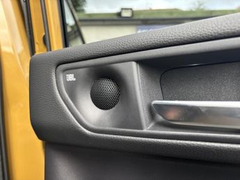 Toyota Land Cruiser 2.8D Invincible Auto 4WD Euro 6 (s/s) 5dr (LWB)