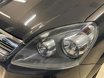 Vauxhall Zafira 1.6 16V Design Euro 5 5dr (SNav)