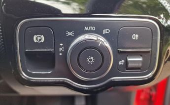 Mercedes-Benz A Class 1.5 A180d Sport (Executive) 7G-DCT Euro 6 (s/s) 5dr