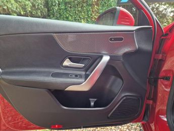 Mercedes-Benz A Class 1.5 A180d Sport (Executive) 7G-DCT Euro 6 (s/s) 5dr