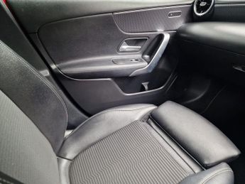 Mercedes-Benz A Class 1.5 A180d Sport (Executive) 7G-DCT Euro 6 (s/s) 5dr