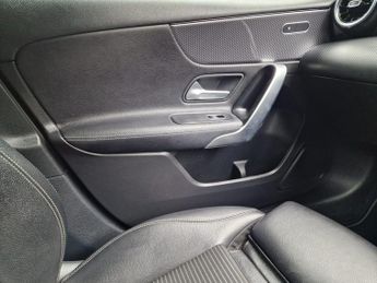 Mercedes-Benz A Class 1.5 A180d Sport (Executive) 7G-DCT Euro 6 (s/s) 5dr