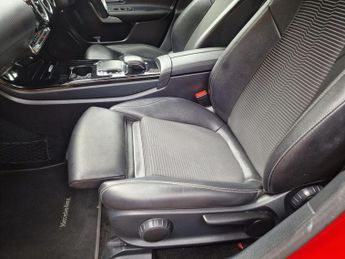 Mercedes-Benz A Class 1.5 A180d Sport (Executive) 7G-DCT Euro 6 (s/s) 5dr