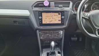 Volkswagen Tiguan 2.0 TDI SE Navigation DSG 4Motion Euro 6 (s/s) 5dr