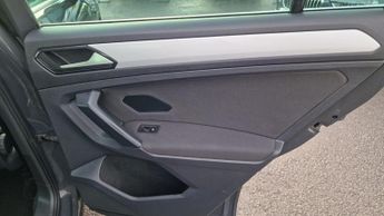 Volkswagen Tiguan 2.0 TDI SE Navigation DSG 4Motion Euro 6 (s/s) 5dr