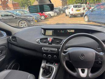 Renault Scenic 1.6 VVT Dynamique TomTom Euro 5 5dr