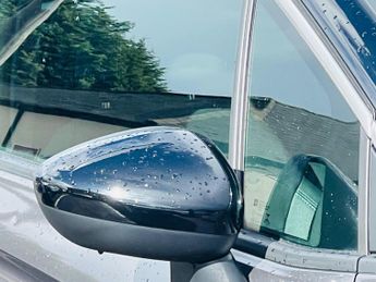 Vauxhall Crossland 1.5 Turbo D Ultimate Auto Euro 6 (s/s) 5dr