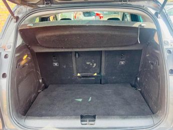 Vauxhall Crossland 1.5 Turbo D Ultimate Auto Euro 6 (s/s) 5dr