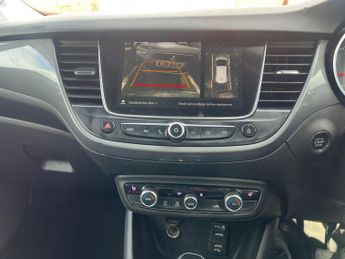 Vauxhall Crossland 1.5 Turbo D Ultimate Auto Euro 6 (s/s) 5dr
