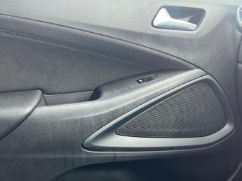 Vauxhall Crossland 1.5 Turbo D Ultimate Auto Euro 6 (s/s) 5dr
