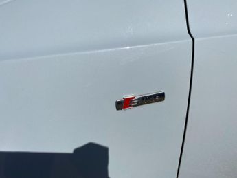 Audi Q3 2.0 TFSI S line SUV 5dr Petrol S Tronic quattro Euro 5 (s/s) (17