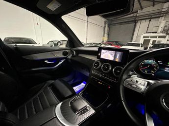 Mercedes-Benz GLC 2.0 GLC300e 13.5kWh AMG Line (Premium) G-Tronic+ 4MATIC Euro 6 (