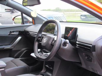 MG MG4 64kWh Trophy Long Range Auto 5dr